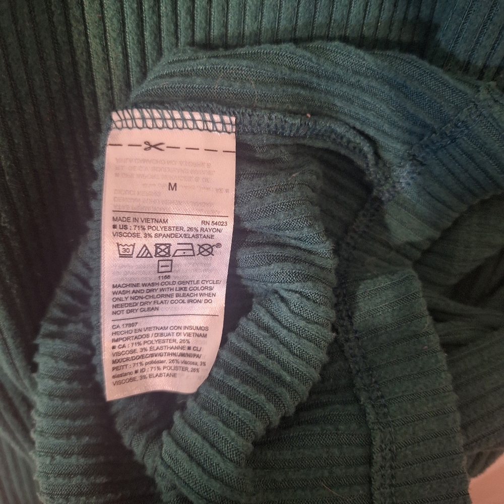 Old Navy Green Sweater Dress Size Medium - Picture 4 of 7